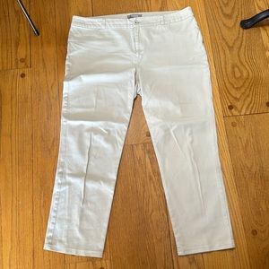 Chico’s Womens Large Chicos 2.5 Khaki Stretchy Straight Leg Pants